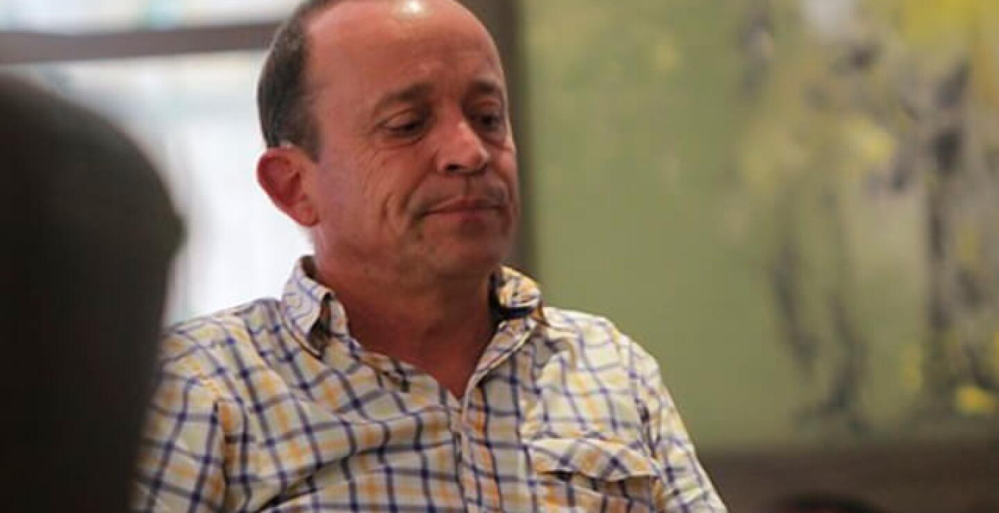 santiago-uribe1.jpg