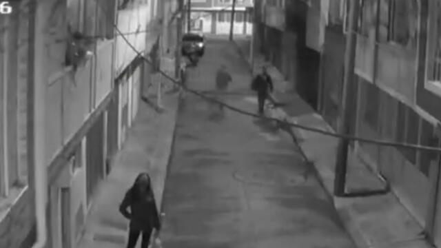 Impactante video de robo en Bogotá: ladrón dispara a sangre fría a un joven por un celular