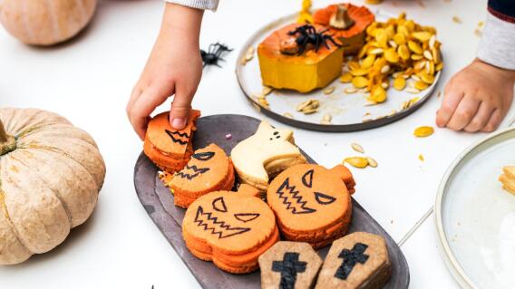 Postres tradicionales y comidas innovadores harán que su fiesta sea inolvidable. Postres tradicionales y comidas innovadores harán que su fiesta sea inolvidable.