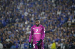 Harlen Castillo, arquero de Atlético Nacional, en medio del partido con Millonarios. 
