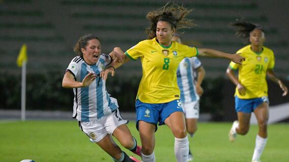 Brasil convoca a Angelina Alonso en lugar de la lesionada Nycole Raysa a 6 días del debut mundialista Brasil convoca a Angelina Alonso en lugar de la lesionada Nycole Raysa a 6 días del debut mundialista