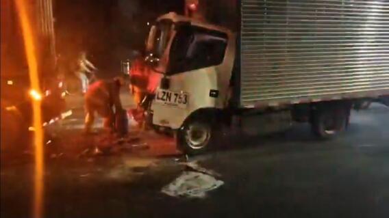 Accidente en la calle 80 en Bogotá el 15 de abril de 2025. Accidente en la calle 80 en Bogotá el 15 de abril de 2025.