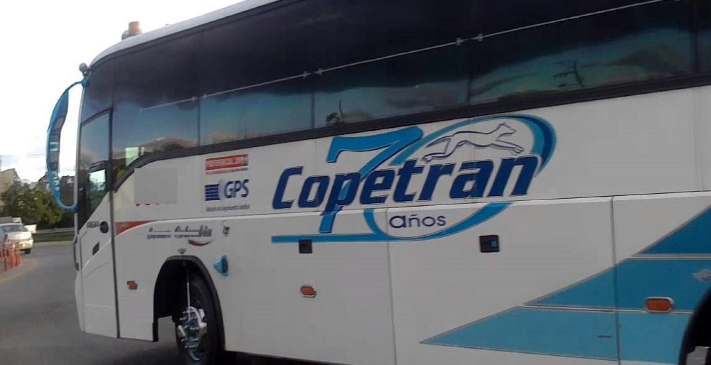 276017_BLU Radio. Bus de Copetran / Foto referencia tomada de Copetran