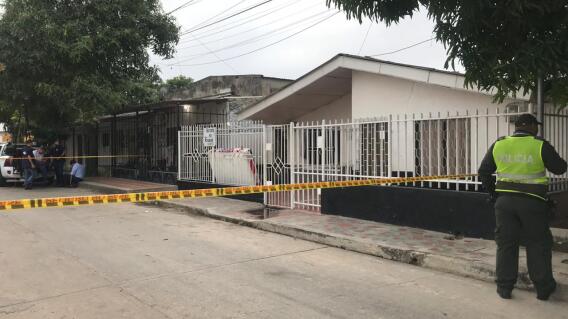 348125_BLU Radio// Casa donde se produjo incendio en Barranquilla. Foto: BLU Radio