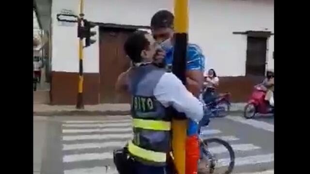 agresion agente transito el cerrito valle del cauca.jpg agresion agente transito el cerrito valle del cauca.jpg