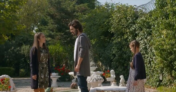 305163_elif970.jpg