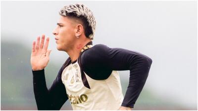 Jorge Carrascal en uno de los entrenamientos del Flamengo.