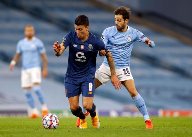 De no creer! Mateus Uribe perdió un gol hecho en el duelo Manchester City vs Porto, por Champions