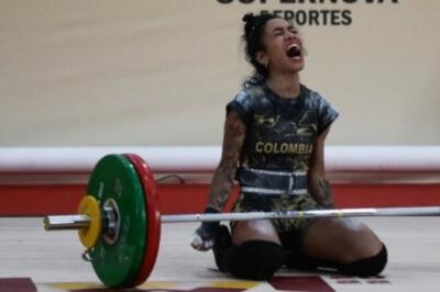 Manuela Berrío es una levantadora de pesas colombiana