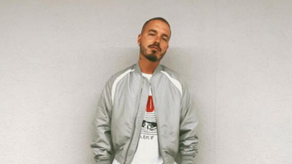 j balvin carro rally.jpg j balvin carro rally.jpg