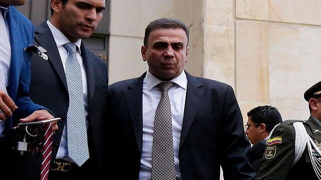 Senador Musa Besaile se entregó para responder por escándalo de corrupción en la justicia