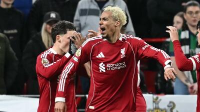 Liverpool recibe al Manchester City en duelo de la Premier League.