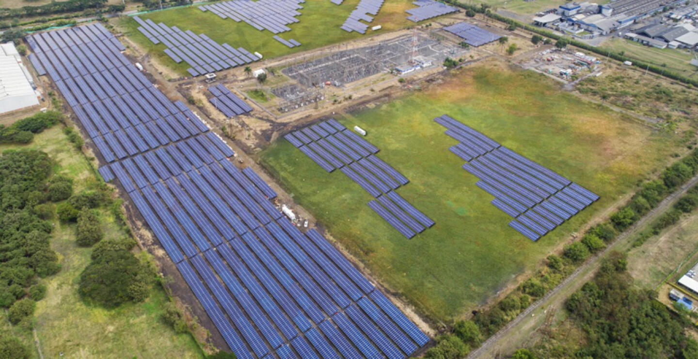 296542_Blu Radio. Granja solar Celsia. Foto: blog.celsia.com