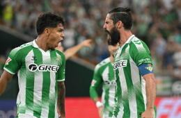 'Cucho' Hernández en Betis vs. Osasuna por la Liga de España.