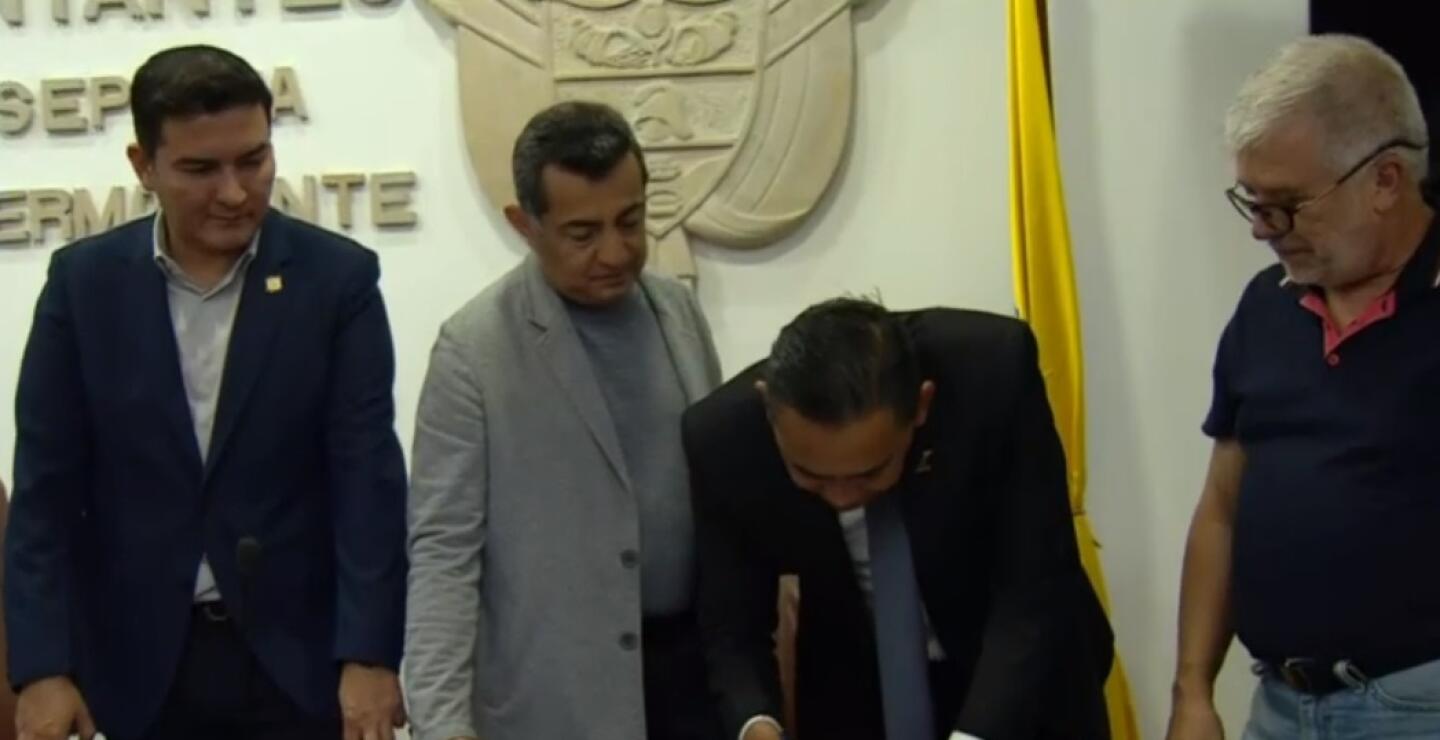 Conservadores deciden "votar negativamente" la reforma a la salud