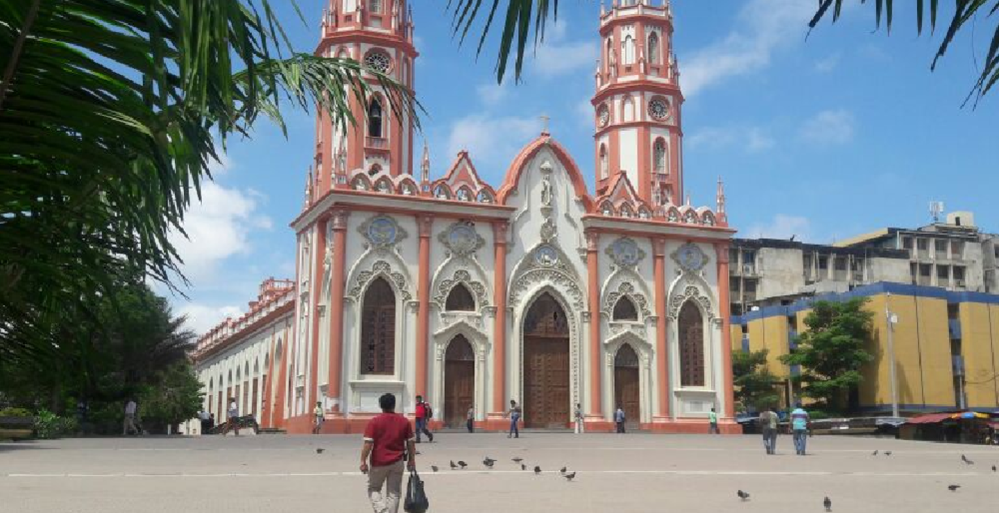 271948_La estatua se encuentra ubicada en la plaza San Nicolás, en el centro de Barranquilla. Foto: Juan Carlos Miranda