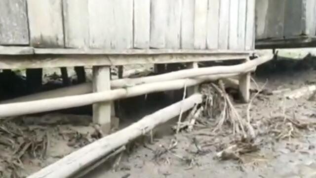vivienda destruida por avalancha vivienda destruida por avalancha