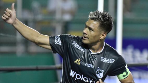 Celebración de Teófilo Gutiérrez, tras un gol con Deportivo Cali Celebración de Teófilo Gutiérrez, tras un gol con Deportivo Cali