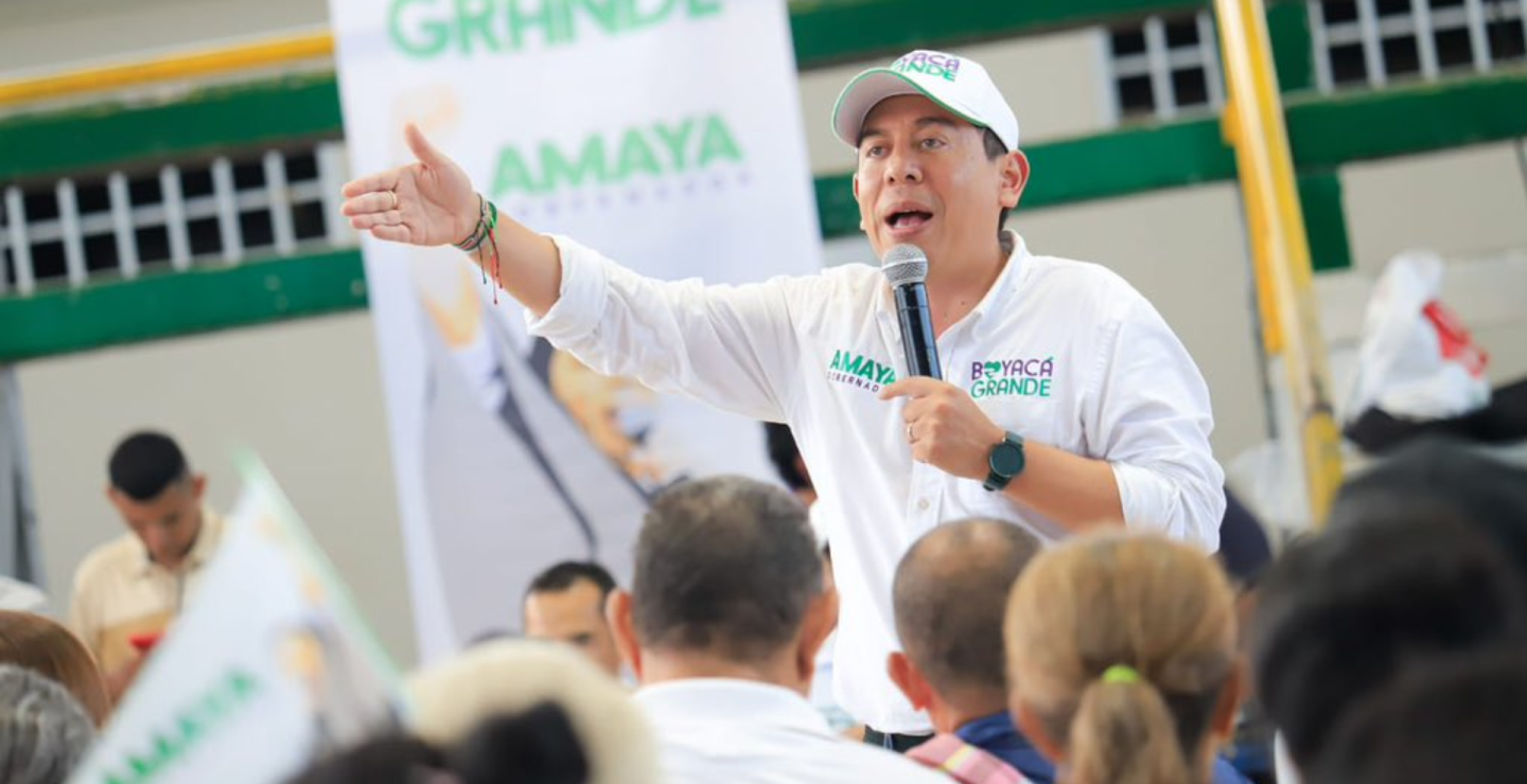 Su carrera política para Carlos Andrés Amaya, se consolidó durante su mandato como gobernador de Boyacá en 2015 y 2019.
