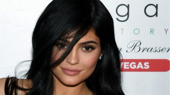 7743_La Kalle - Jenner publicó un vídeo de 11 minutos en YouTube en el que documenta su embarazo - Foto referencia AFP 7743_La Kalle - Jenner publicó un vídeo de 11 minutos en YouTube en el que documenta su embarazo - Foto referencia AFP