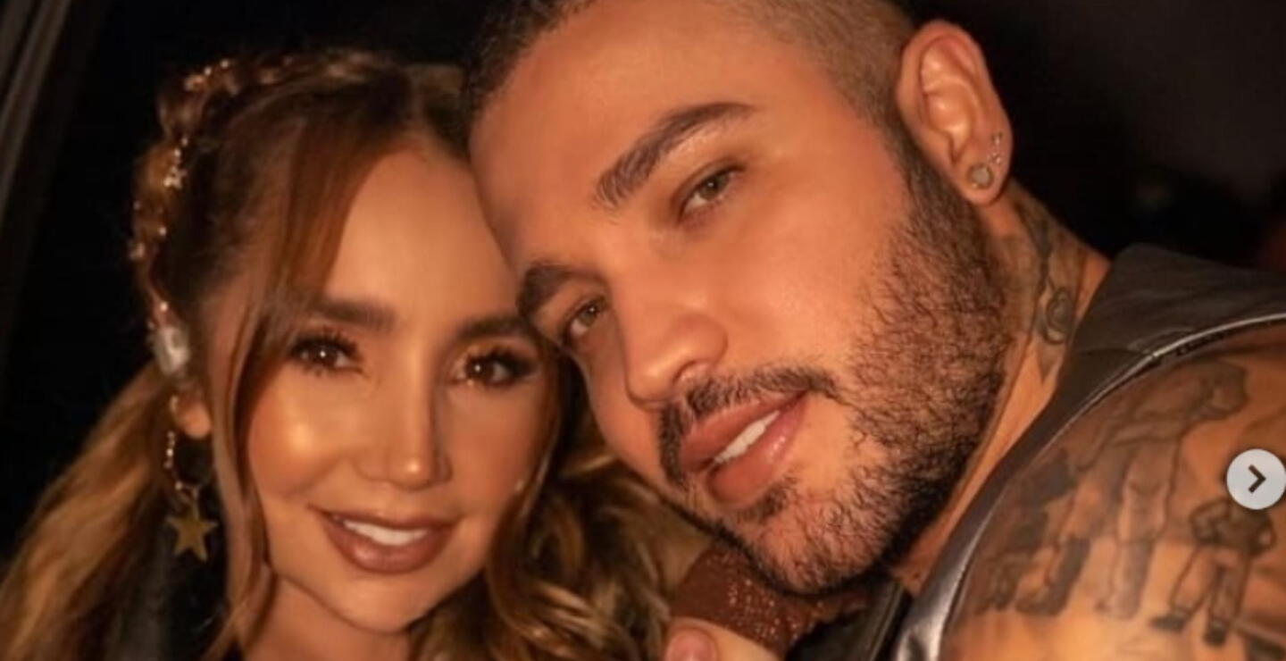 Paola Jara y Jessi Uribe, pareja de cantantes de música popular