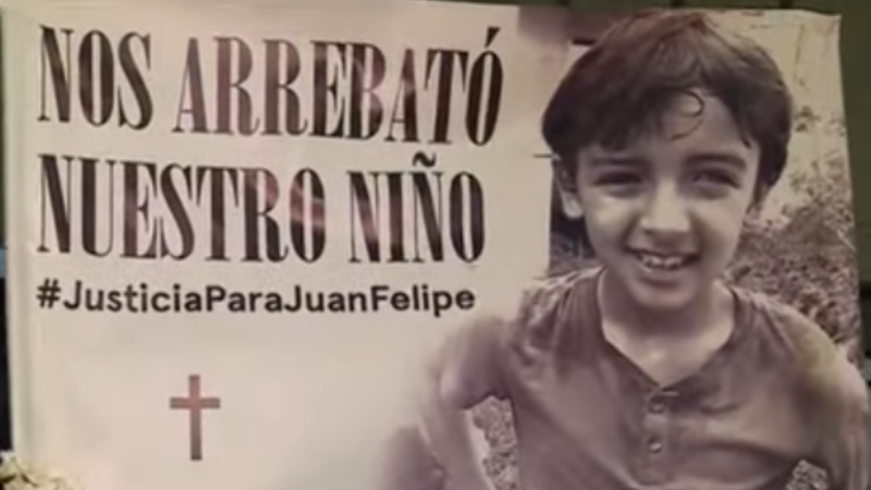 ¿Qué se sabe de la mujer que atropelló con lujosa camioneta a un niño que salía del colegio?