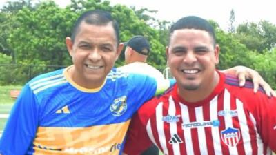 Iván René Valenciano junto a César Fawcett en un partido amistoso, antes de tener sus quebrantos de salud. 