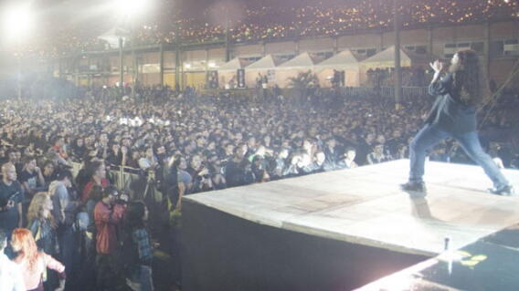 Altavoz Internacional