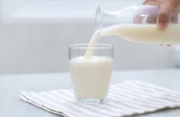 Cuáles son las marcas de leche que podrían desaparecer del mercado en Colombia