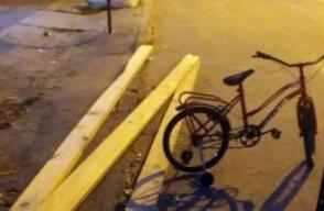 Joven que robó bicicleta y 3 tablas de madera