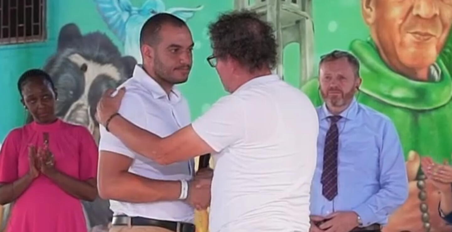 Hijo del asesinado gobernador Guillermo Gaviria perdonó a Pastor Alape, uno de sus verdugos