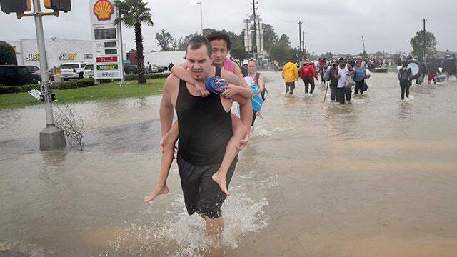 Lo que se sabe hasta ahora del huracán Harvey que ha golpeado a Houston, Estados Unidos