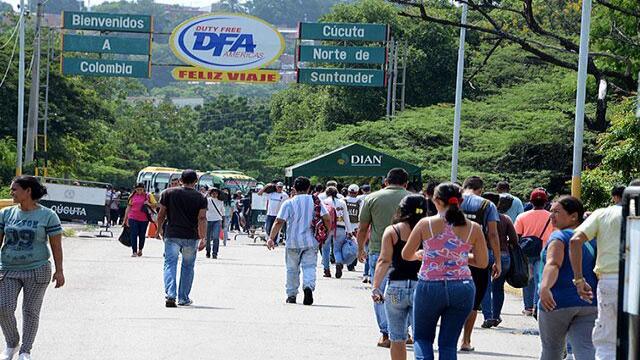 De manera temporal, reabrirán paso vehicular por puente que une a Colombia y Venezuela por Cúcuta De manera temporal, reabrirán paso vehicular por puente que une a Colombia y Venezuela por Cúcuta