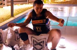 Natalia causa molestia en su equipo por no "hacer nada" en el castigo.