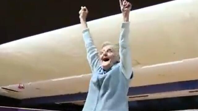 mujer que juega a los bolos en estados unidos tiene 97 años.jpg mujer que juega a los bolos en estados unidos tiene 97 años.jpg