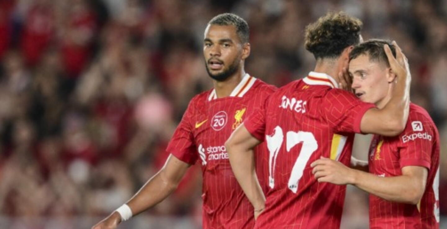 Liverpool defiende el título de la Premier League. 