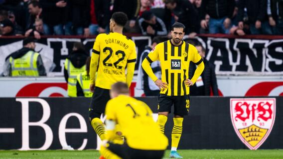 Con la igualdad frente al Stuttgart, Borussia Dortmund quedó a dos puntos de distancia con el Bayern Múnich. Con la igualdad frente al Stuttgart, Borussia Dortmund quedó a dos puntos de distancia con el Bayern Múnich.