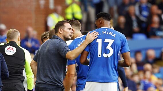 Yerry Mina no ha podido mostrar un buen nivel con Everton en el tiempo más reciente, debido a lesiones. Yerry Mina no ha podido mostrar un buen nivel con Everton en el tiempo más reciente, debido a lesiones.