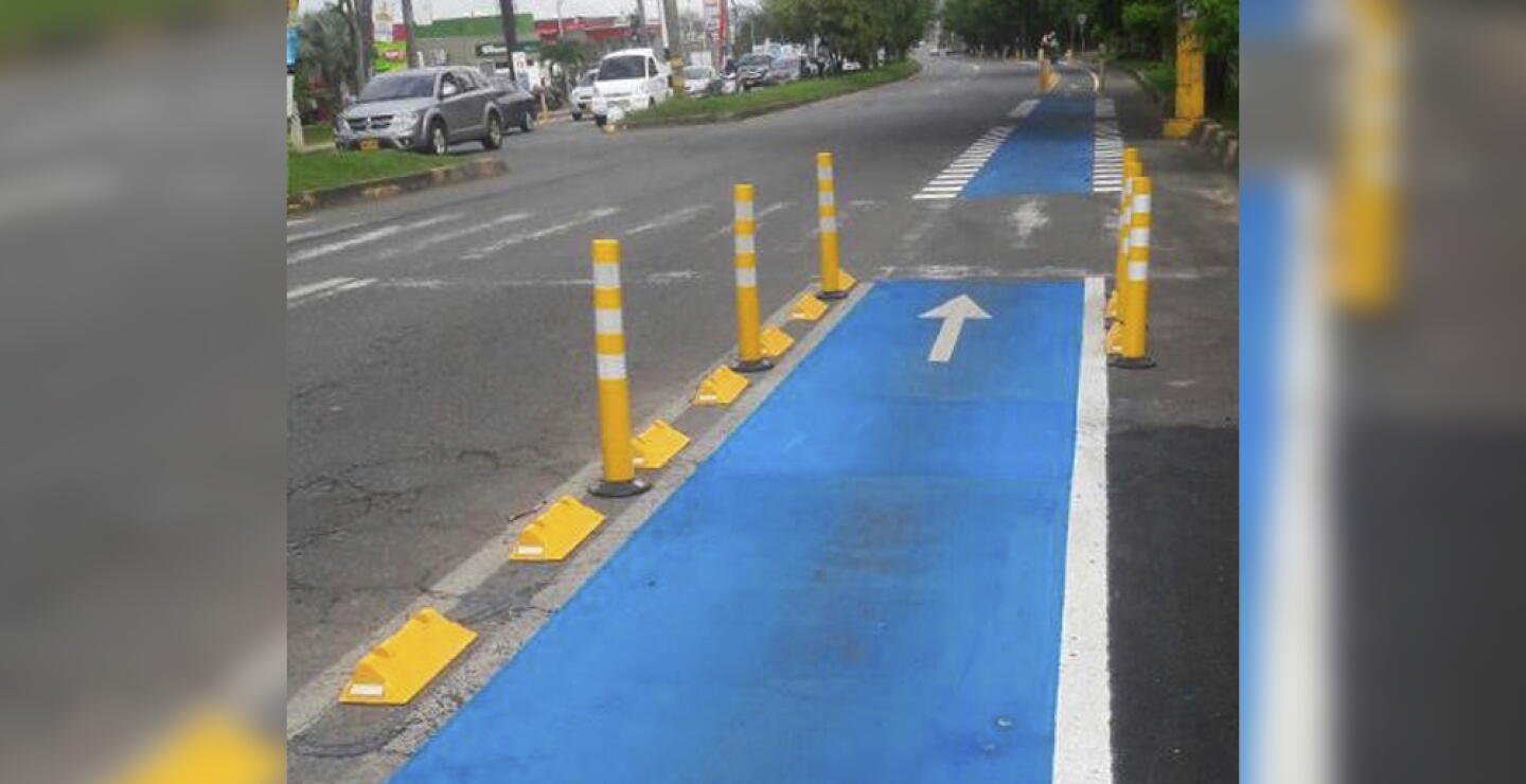299580_Blu Radio / Conductores caleños aseguran que bicicarril del sur le quitó espacio a los carros / Foto: Cortesía.