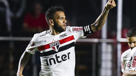 Dani Alves, jugador Sao Paulo 