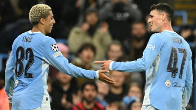Manchester City se impuso al AEK de Atenas en la Champions League. 