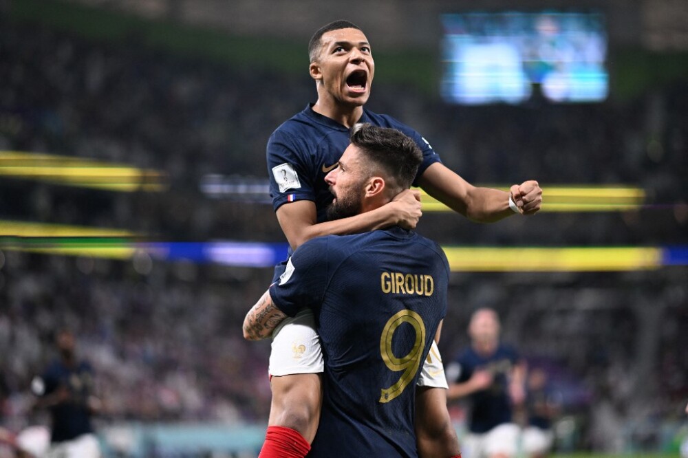 Francia vs. Polonia, Mundial Qatar 2022, celebración de Oliver Giroud y Kylian Mbappé