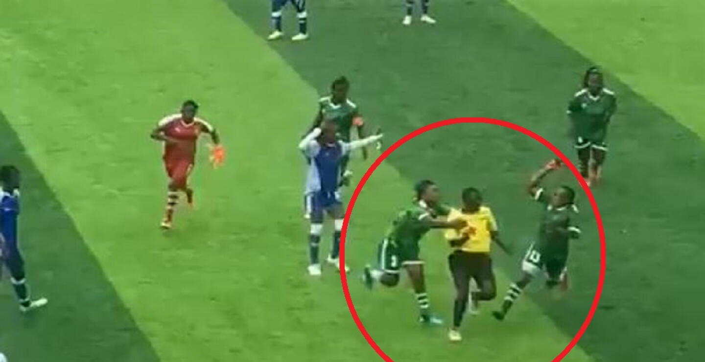 jugadoras agredieron al árbitro en la liga femenina del Congo
