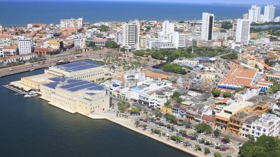 Sorprenden a pareja teniendo relaciones en balcón de hotel en Cartagena Sorprenden a pareja teniendo relaciones en balcón de hotel en Cartagena