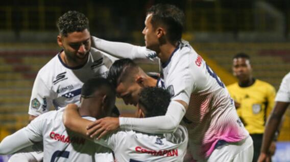 Fortaleza celebrando. Fortaleza celebrando.