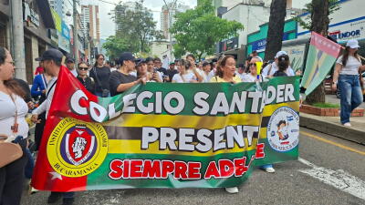 FOTO MARCHAS DOCENTES SANTANDER.jpg