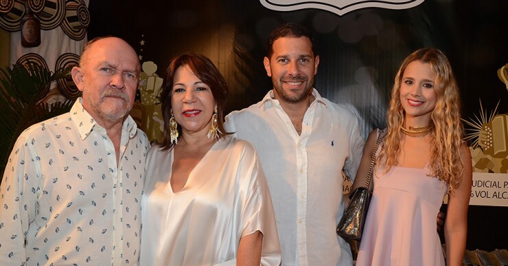 214128_alfredo_araujo-maria_victoria_ariza-maribel_orozco-juan_acosta.jpg