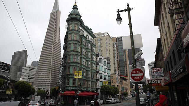 Casi 40 millones de californianos deben permanecer recluidos en sus hogares 