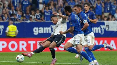 Kylian Mbappé on el Real Madrid frente al Oviedo por la Liga de España. 