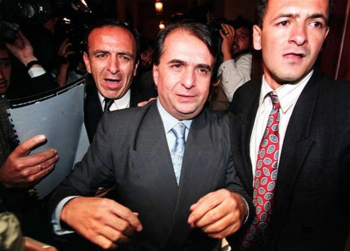 313270_BLU Radio. Exministro Alberto Santofimio / Foto: Pedro Ugarte - archivo AFP